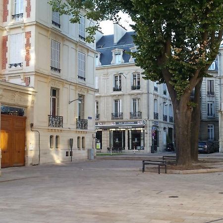 The Absolute Center Of Reims Hotel Eksteriør billede